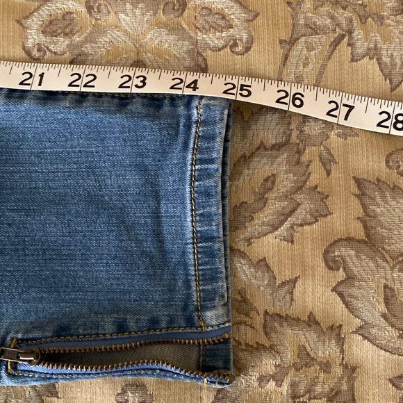 CAbi Skinny Distressed Jeans - Picture 8 of 10